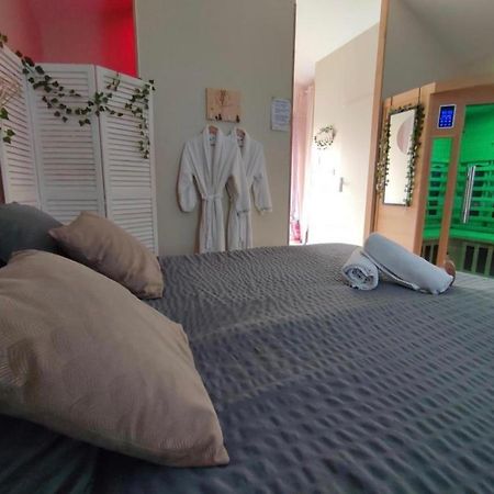 Le Cocoon D'Emy Bed & Breakfast Louvetot Luaran gambar