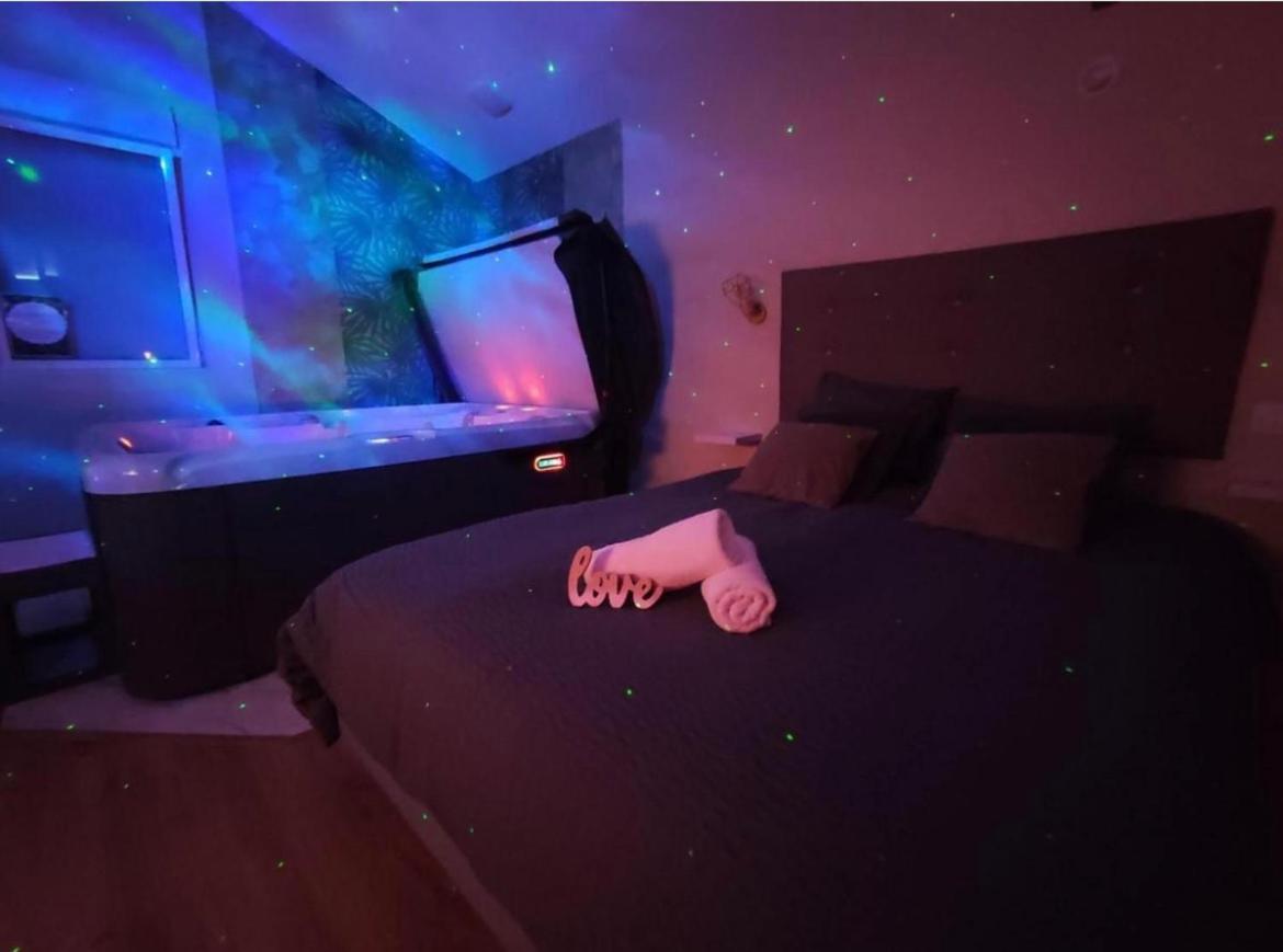 Le Cocoon D'Emy Bed & Breakfast Louvetot Luaran gambar